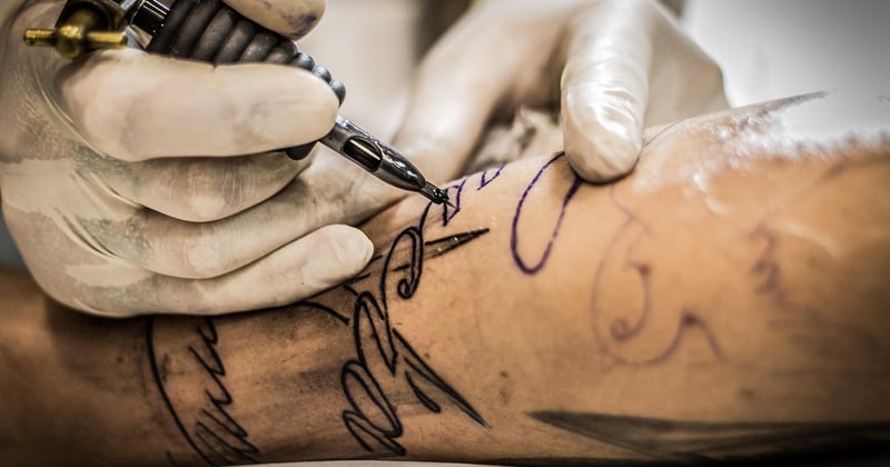 Devenez tatoueur à Lyon avec la formation qui fait la différence