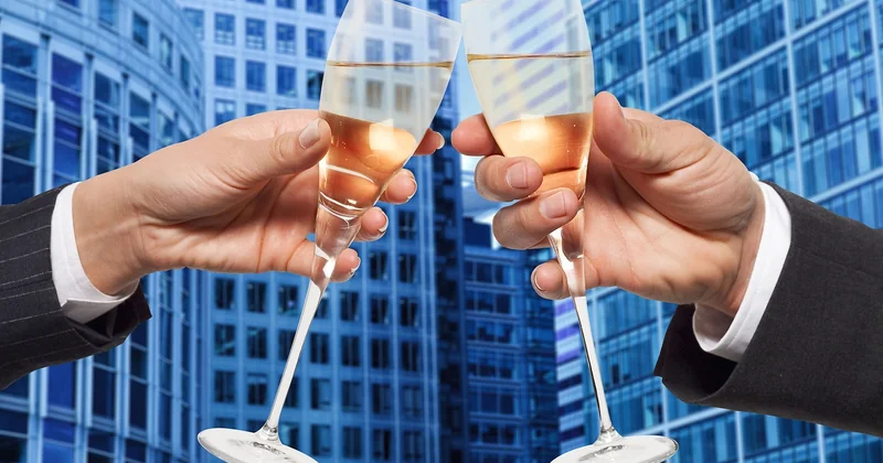 Les cas particuliers qui compliquent tout : employeurs multiples, rupture, changement de RIB